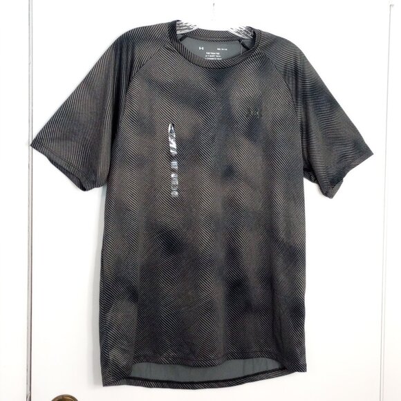 Under Armour The Tech Tee Black & Grey Shadow Stripes T-Shirt & Socks Bundle - Picture 1 of 12